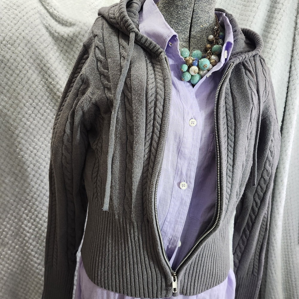Chic Gray Women's Cable Knit Cardigan